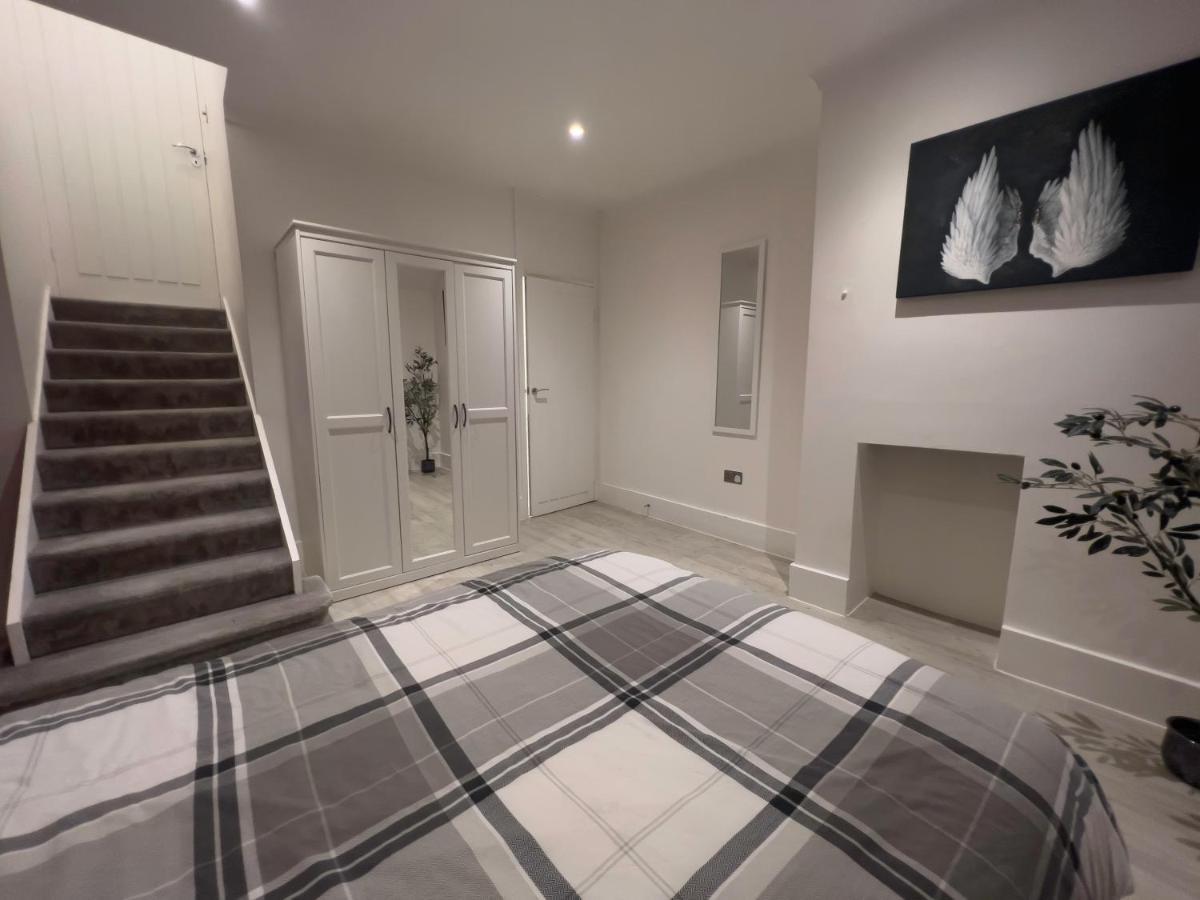 The Dragon Pad Boutique Apartment ロイヤル・タンブリッジ・ウェルズ エクステリア 写真