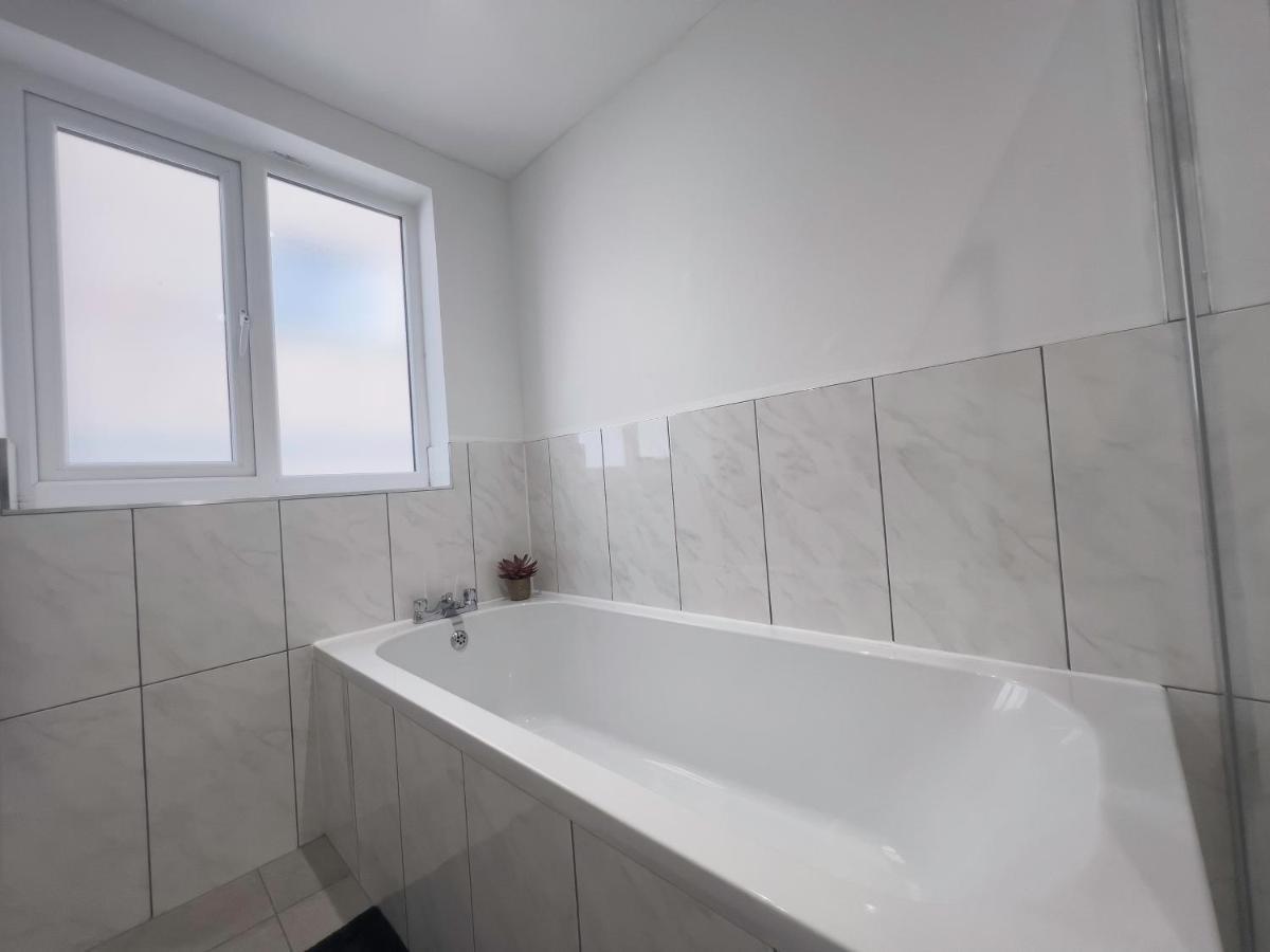 The Dragon Pad Boutique Apartment ロイヤル・タンブリッジ・ウェルズ エクステリア 写真