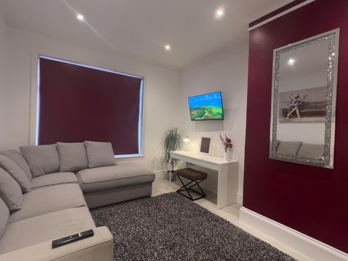 The Dragon Pad Boutique Apartment ロイヤル・タンブリッジ・ウェルズ エクステリア 写真