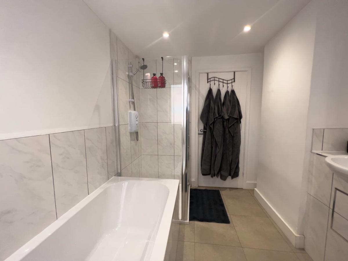 The Dragon Pad Boutique Apartment ロイヤル・タンブリッジ・ウェルズ エクステリア 写真