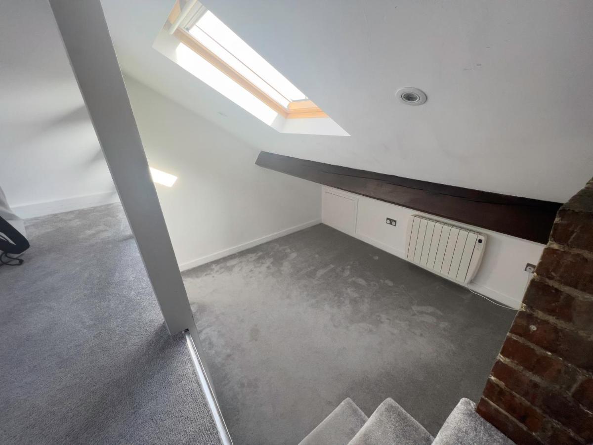 The Dragon Pad Boutique Apartment ロイヤル・タンブリッジ・ウェルズ エクステリア 写真