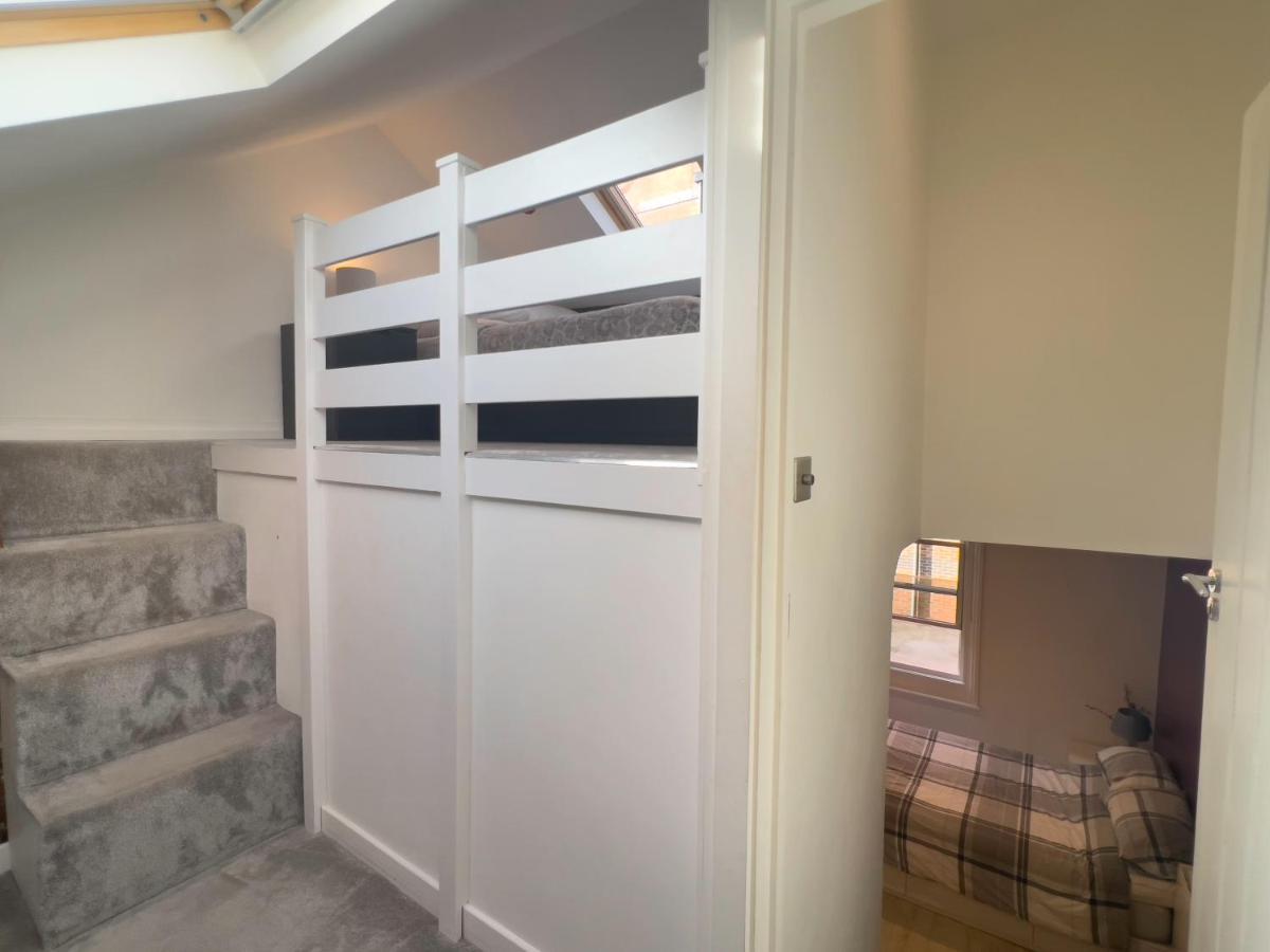 The Dragon Pad Boutique Apartment ロイヤル・タンブリッジ・ウェルズ エクステリア 写真