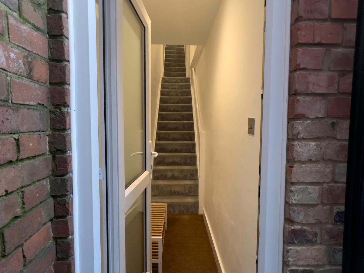 The Dragon Pad Boutique Apartment ロイヤル・タンブリッジ・ウェルズ エクステリア 写真