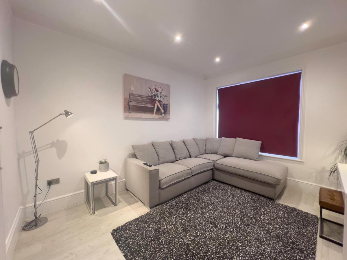 The Dragon Pad Boutique Apartment ロイヤル・タンブリッジ・ウェルズ エクステリア 写真