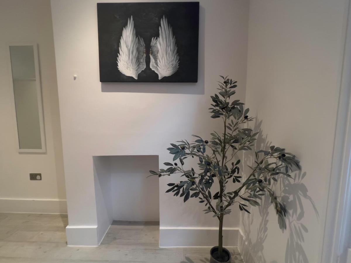 The Dragon Pad Boutique Apartment ロイヤル・タンブリッジ・ウェルズ エクステリア 写真