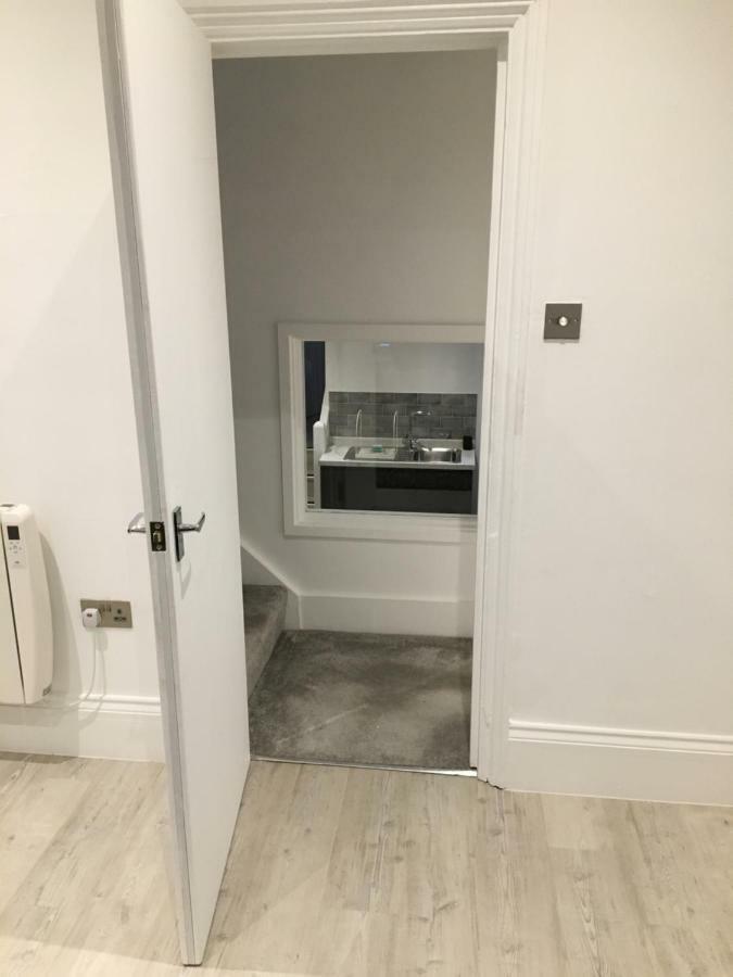 The Dragon Pad Boutique Apartment ロイヤル・タンブリッジ・ウェルズ エクステリア 写真